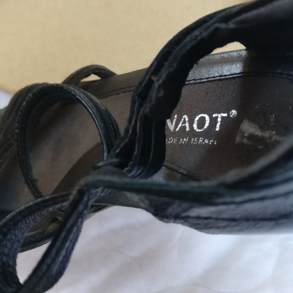 Naot Waterproof Shiny Patent Leather Low Heel Dress Sandal Wmn 41/10us/8uk - Picture 10 of 14